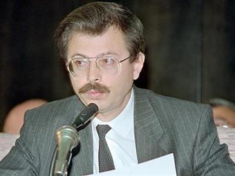 Adnan Kahveci Kimdir?